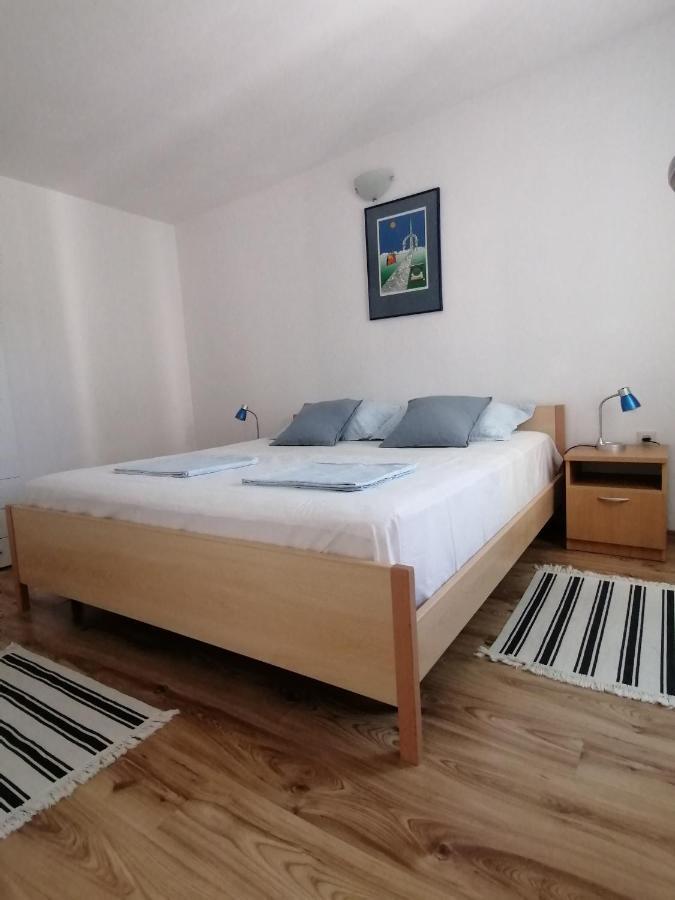 Apartament Apartman Nora Hvar Town Zewnętrze zdjęcie